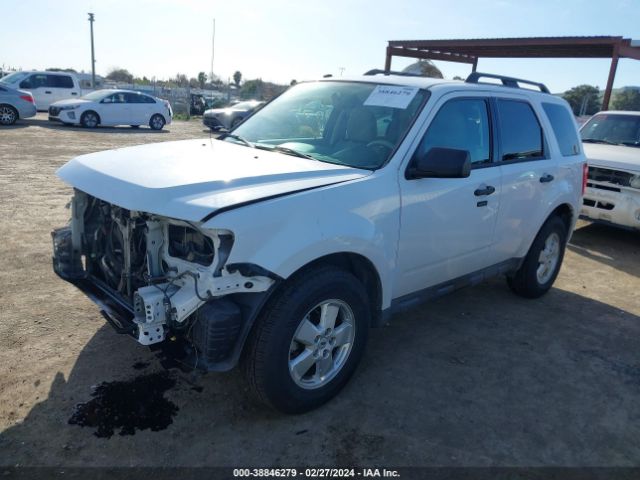 Photo 1 VIN: 1FMCU9D78BKC12662 - FORD ESCAPE 