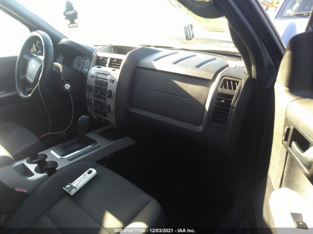 Photo 4 VIN: 1FMCU9D78CKA02001 - FORD ESCAPE 