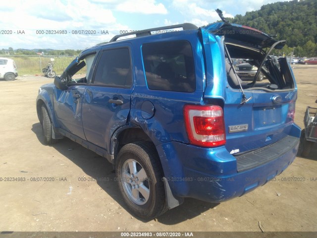 Photo 2 VIN: 1FMCU9D78CKB89322 - FORD ESCAPE 