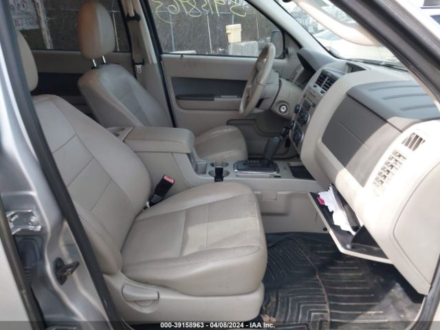 Photo 4 VIN: 1FMCU9D78CKC28328 - FORD ESCAPE 