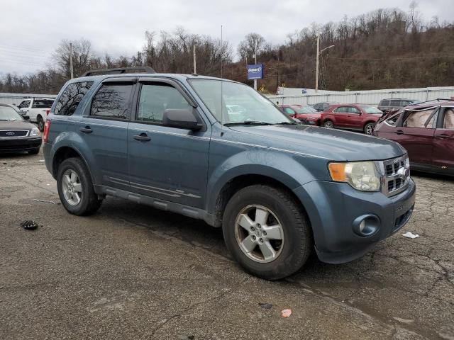 Photo 3 VIN: 1FMCU9D79AKC59889 - FORD ESCAPE 