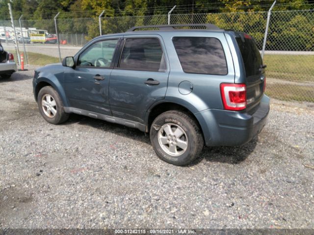 Photo 2 VIN: 1FMCU9D79CKB39495 - FORD ESCAPE 