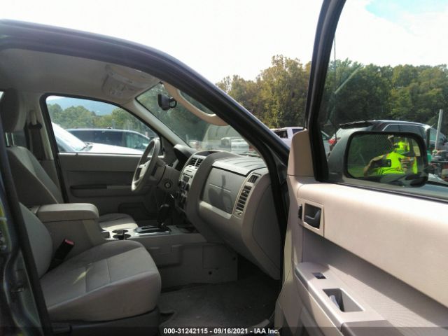 Photo 4 VIN: 1FMCU9D79CKB39495 - FORD ESCAPE 