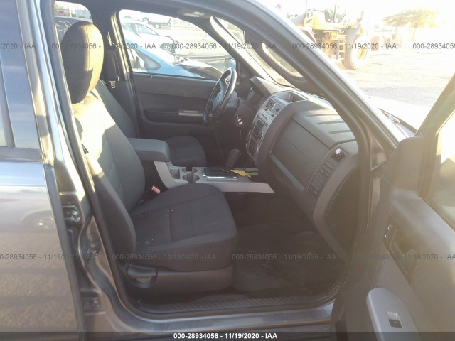 Photo 4 VIN: 1FMCU9D79CKC74508 - FORD ESCAPE 