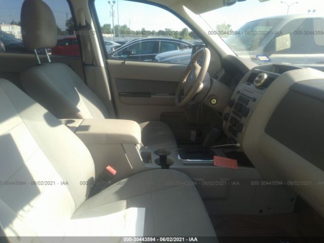 Photo 4 VIN: 1FMCU9D79CKC84195 - FORD ESCAPE 