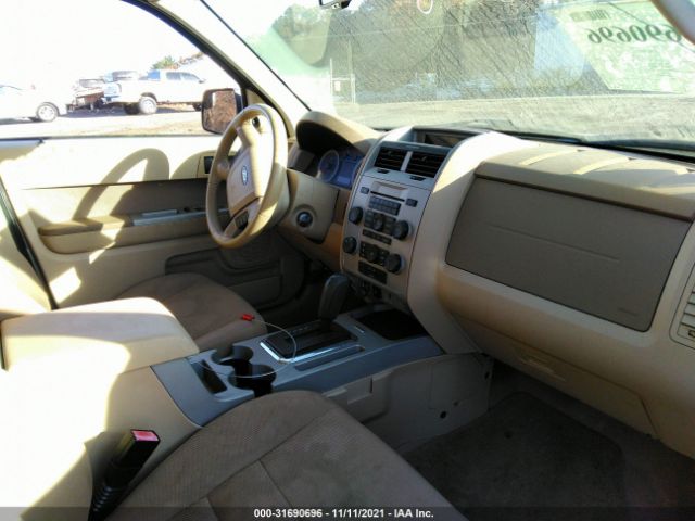 Photo 4 VIN: 1FMCU9D7XAKA78347 - FORD ESCAPE 