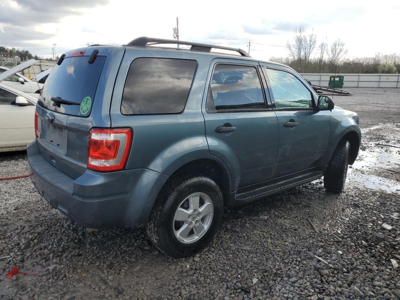 Photo 2 VIN: 1FMCU9D7XAKC12791 - FORD ESCAPE 