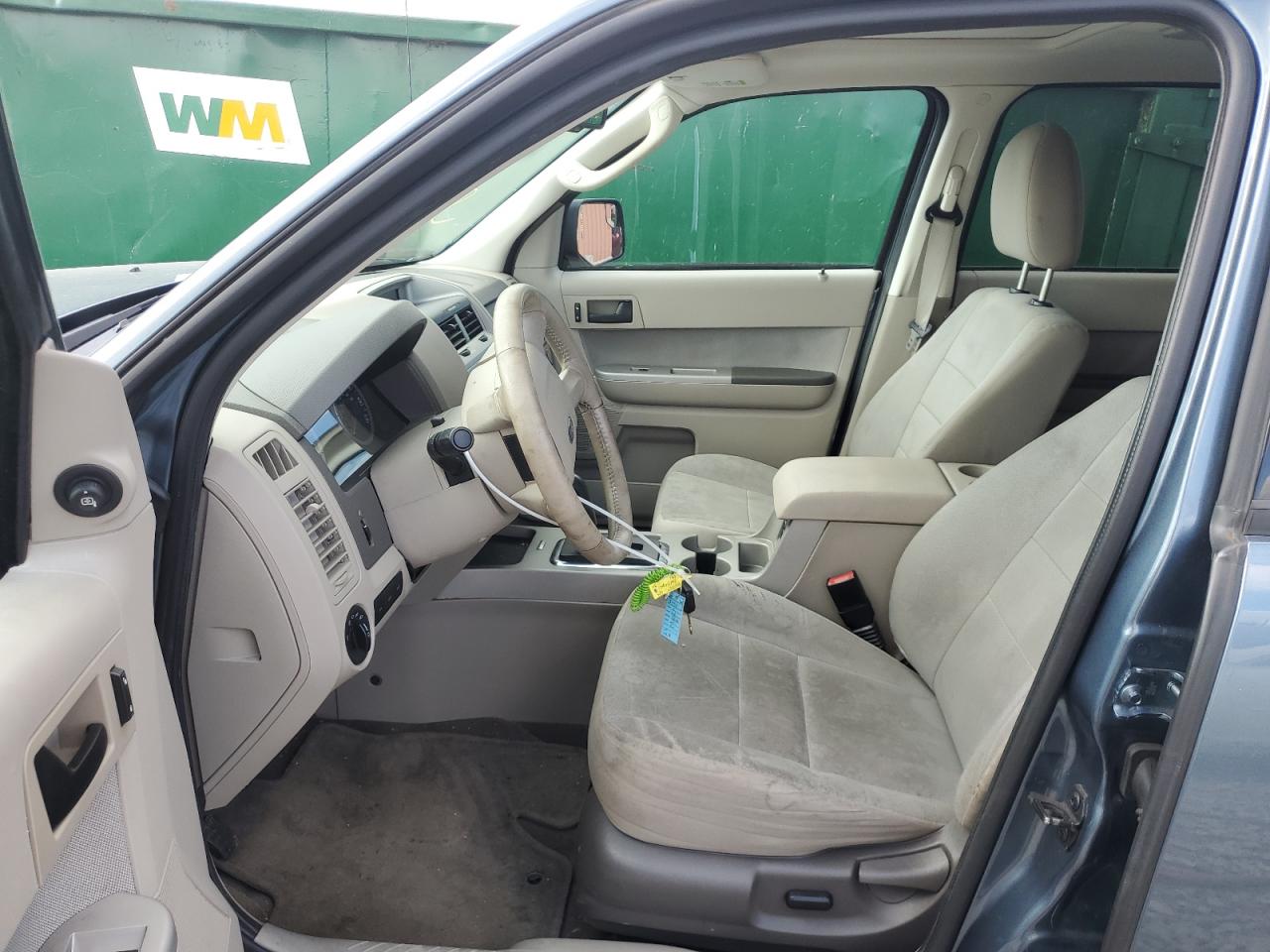 Photo 6 VIN: 1FMCU9D7XAKC12791 - FORD ESCAPE 