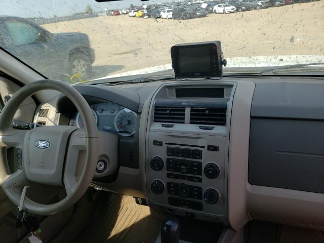 Photo 8 VIN: 1FMCU9D7XAKC57150 - FORD ESCAPE XLT 