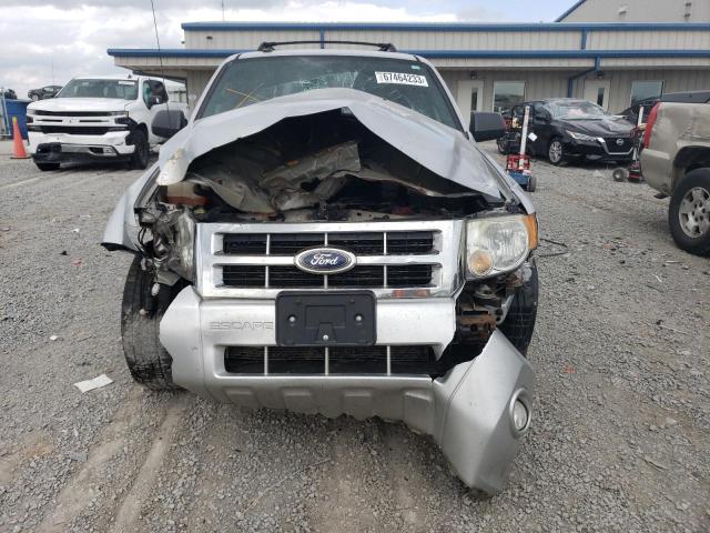 Photo 4 VIN: 1FMCU9D7XBKB21442 - FORD ESCAPE XLT 