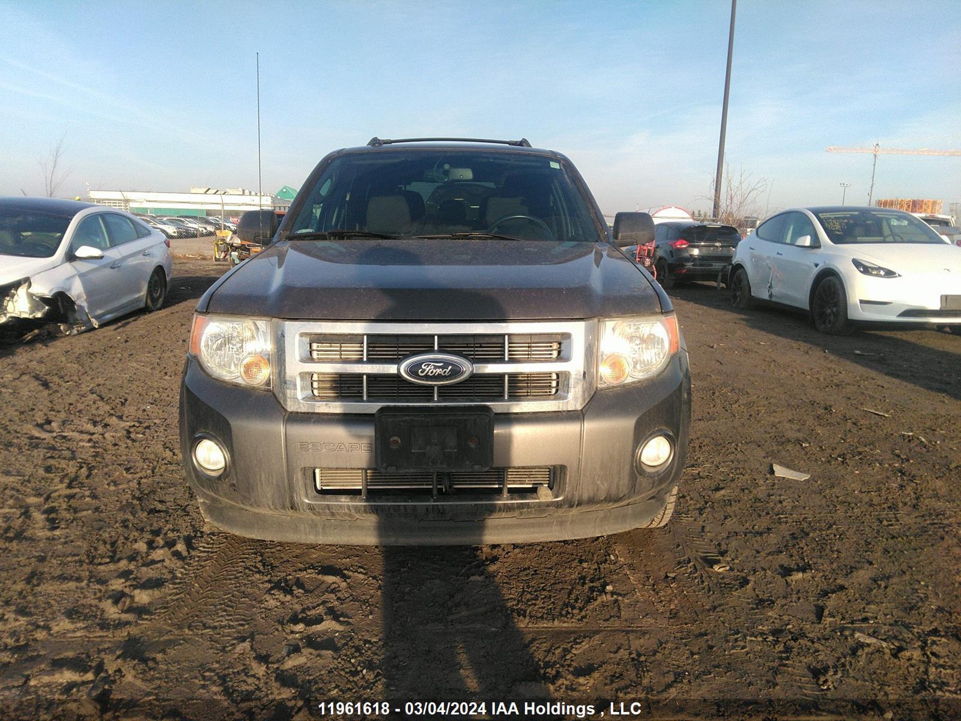 Photo 11 VIN: 1FMCU9D7XCKB46004 - FORD ESCAPE 