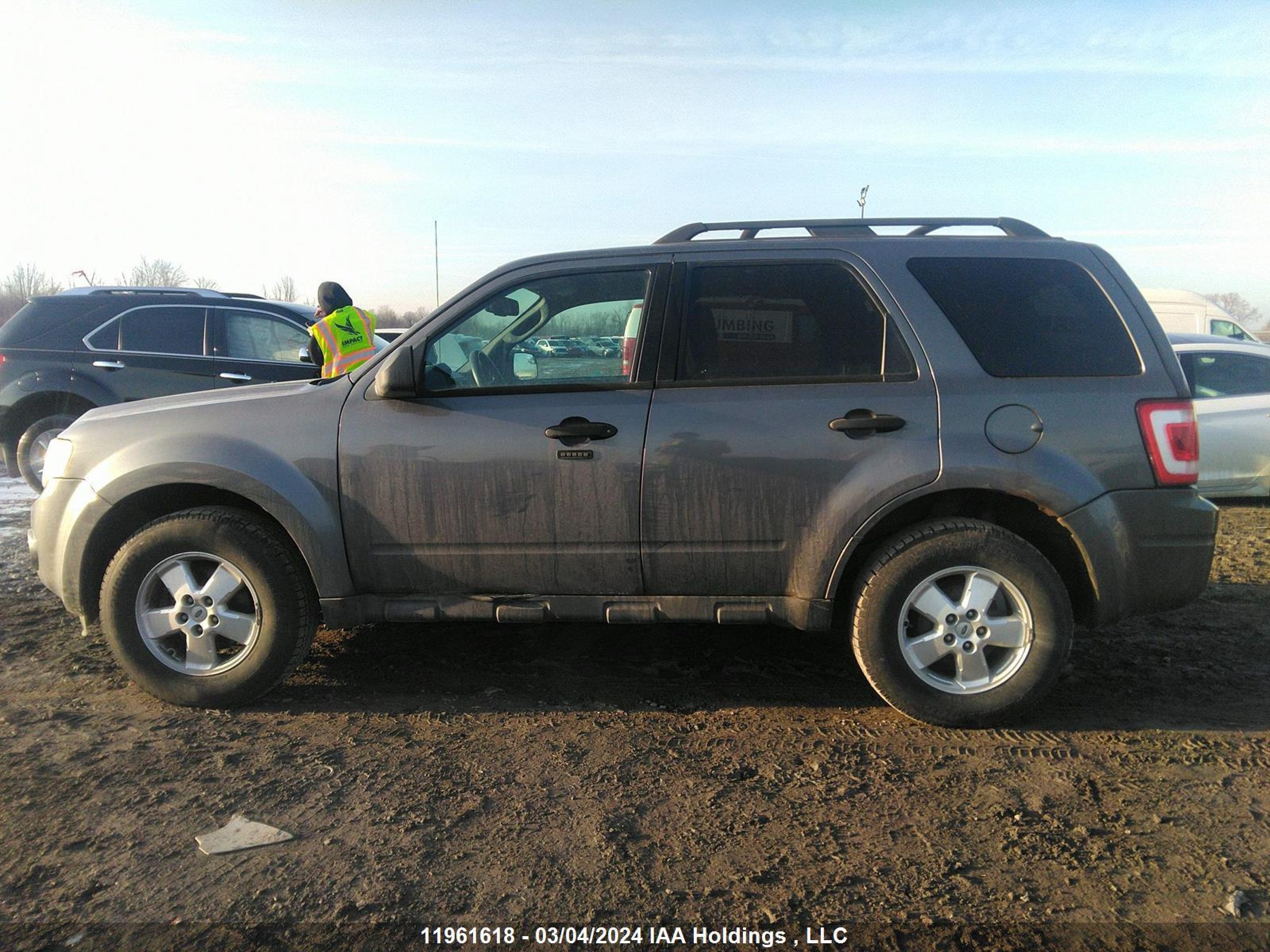 Photo 13 VIN: 1FMCU9D7XCKB46004 - FORD ESCAPE 