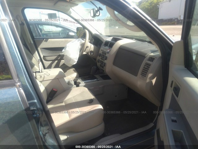 Photo 4 VIN: 1FMCU9D7XCKB86664 - FORD ESCAPE 