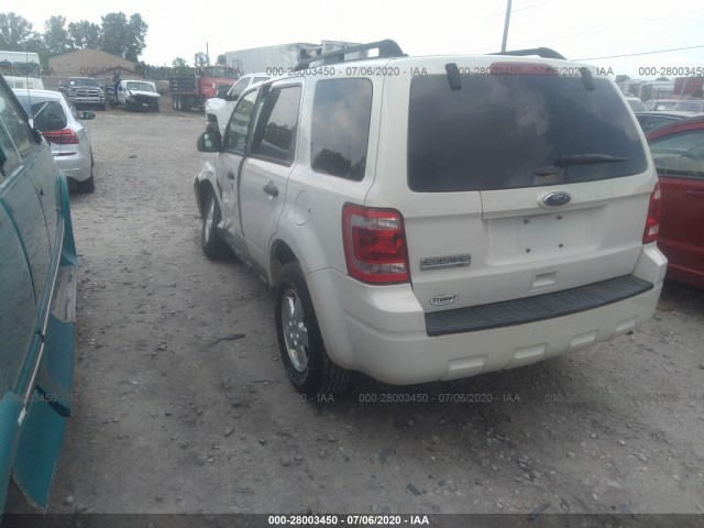 Photo 2 VIN: 1FMCU9D7XCKC02524 - FORD ESCAPE 