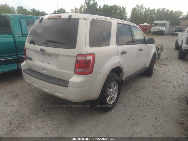 Photo 3 VIN: 1FMCU9D7XCKC02524 - FORD ESCAPE 