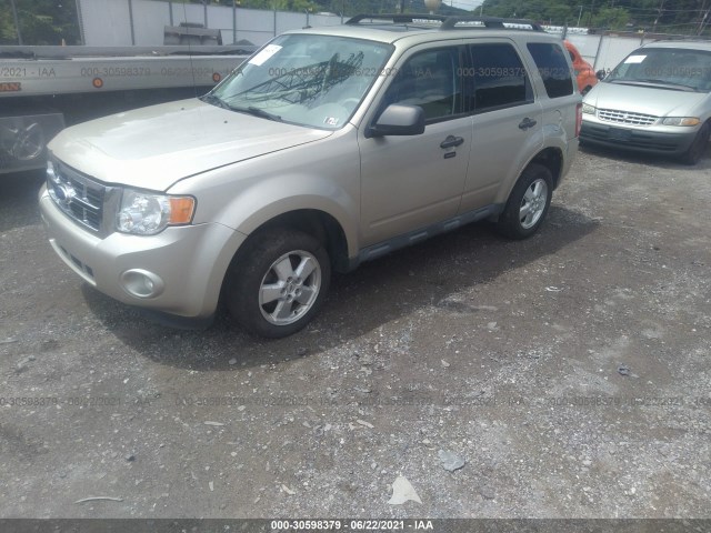 Photo 1 VIN: 1FMCU9DG0AKB53217 - FORD ESCAPE 