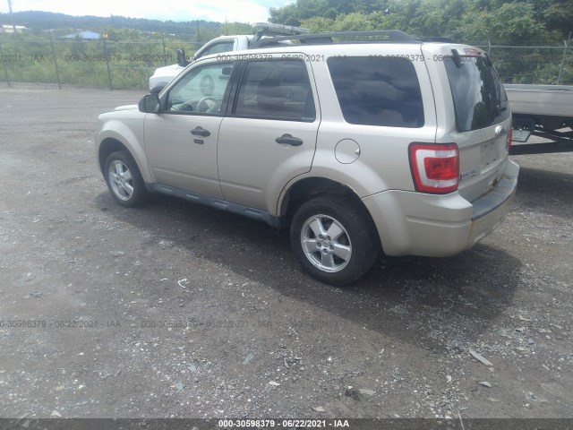 Photo 2 VIN: 1FMCU9DG0AKB53217 - FORD ESCAPE 