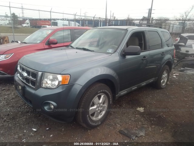 Photo 1 VIN: 1FMCU9DG0AKC70926 - FORD ESCAPE 