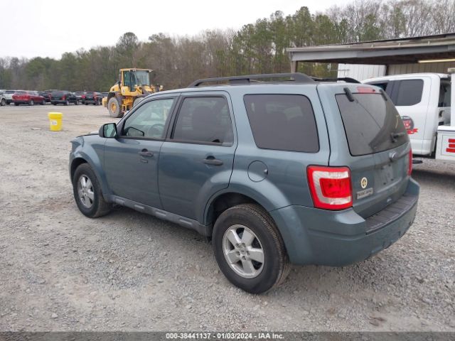 Photo 2 VIN: 1FMCU9DG0AKC88326 - FORD ESCAPE 