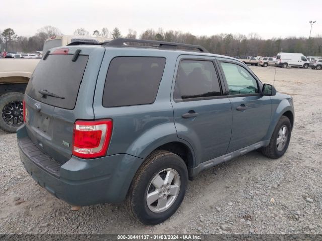 Photo 3 VIN: 1FMCU9DG0AKC88326 - FORD ESCAPE 