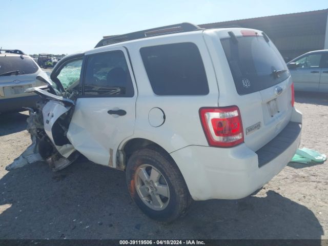 Photo 2 VIN: 1FMCU9DG0AKC89783 - FORD ESCAPE 