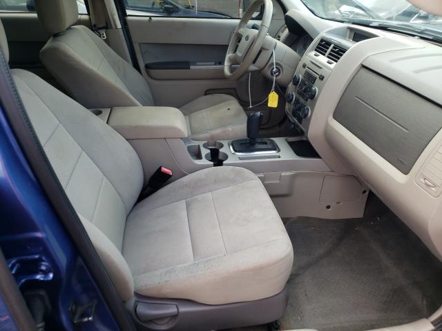 Photo 4 VIN: 1FMCU9DG0AKD28016 - FORD ESCAPE XLT 