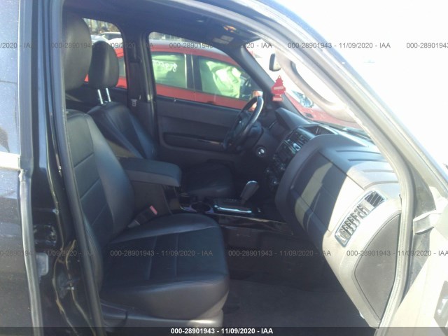 Photo 4 VIN: 1FMCU9DG0BKB44941 - FORD ESCAPE 