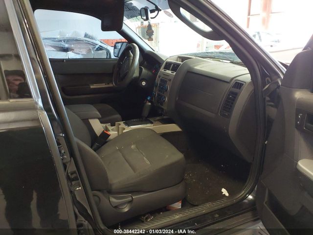 Photo 4 VIN: 1FMCU9DG0BKC35806 - FORD ESCAPE 