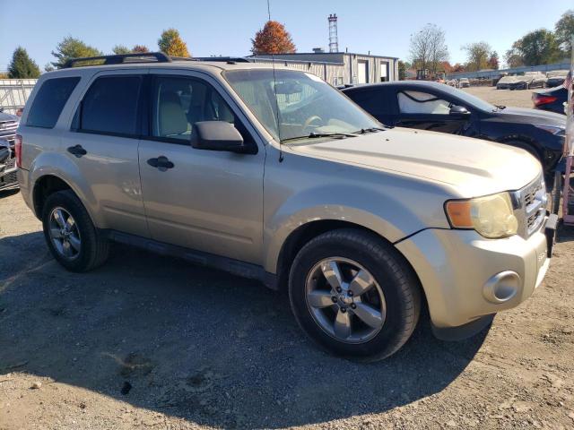 Photo 3 VIN: 1FMCU9DG0CKA72186 - FORD ESCAPE XLT 