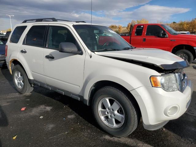 Photo 3 VIN: 1FMCU9DG0CKB14212 - FORD ESCAPE XLT 