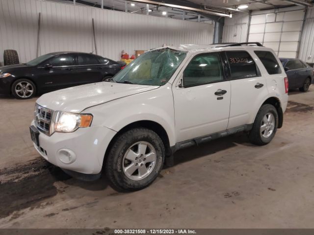 Photo 1 VIN: 1FMCU9DG0CKB43533 - FORD ESCAPE 