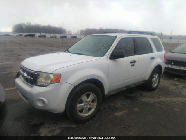 Photo 1 VIN: 1FMCU9DG1AKC90358 - FORD ESCAPE 