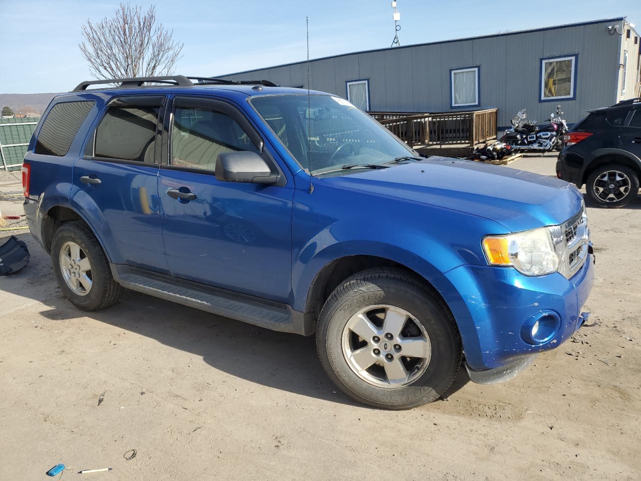 Photo 3 VIN: 1FMCU9DG1BKA03375 - FORD ESCAPE 