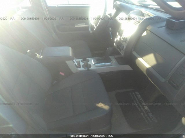 Photo 4 VIN: 1FMCU9DG1BKB38792 - FORD ESCAPE 