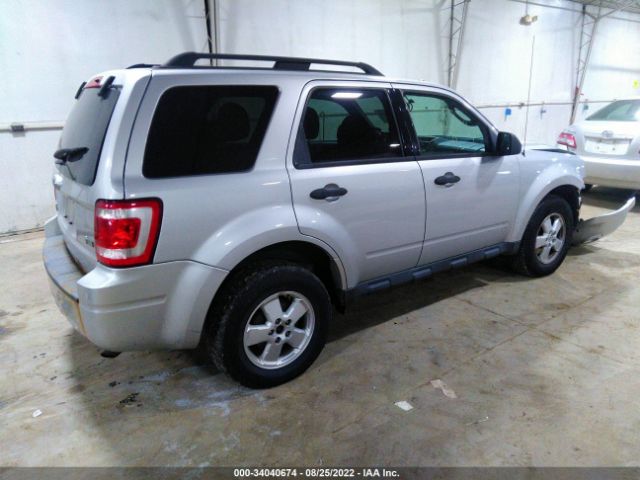 Photo 3 VIN: 1FMCU9DG1BKB71436 - FORD ESCAPE 