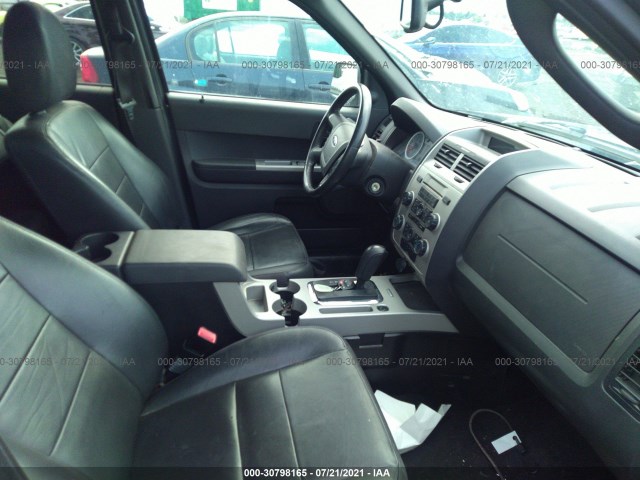 Photo 4 VIN: 1FMCU9DG1BKB98667 - FORD ESCAPE 