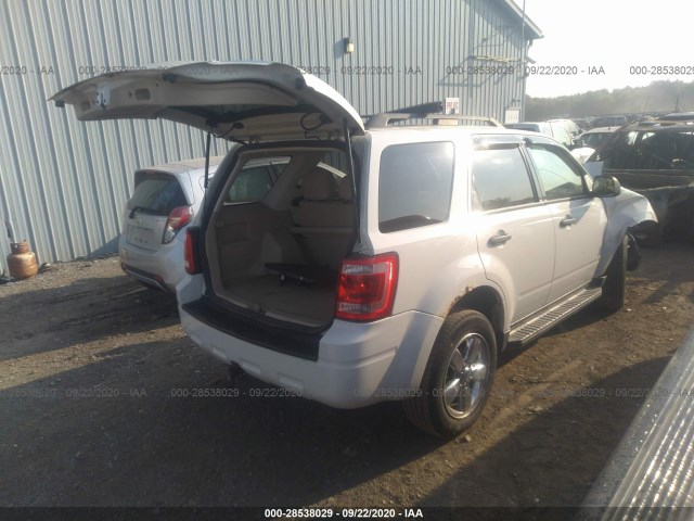 Photo 3 VIN: 1FMCU9DG1CKA82662 - FORD ESCAPE 