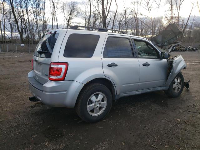 Photo 2 VIN: 1FMCU9DG2AKA44242 - FORD ESCAPE 