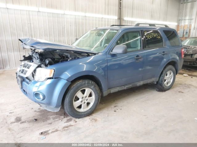 Photo 1 VIN: 1FMCU9DG2AKA92713 - FORD ESCAPE 