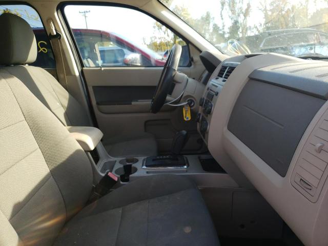 Photo 4 VIN: 1FMCU9DG2AKB00485 - FORD ESCAPE XLT 