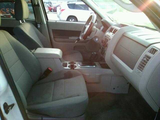 Photo 4 VIN: 1FMCU9DG2AKB07114 - FORD ESCAPE XLT 