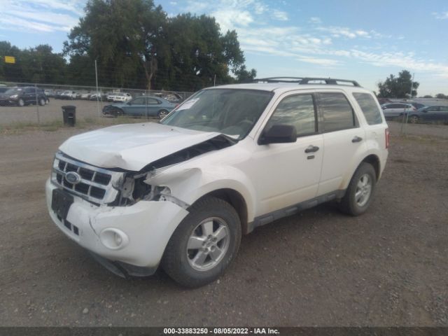 Photo 1 VIN: 1FMCU9DG2AKB77048 - FORD ESCAPE 