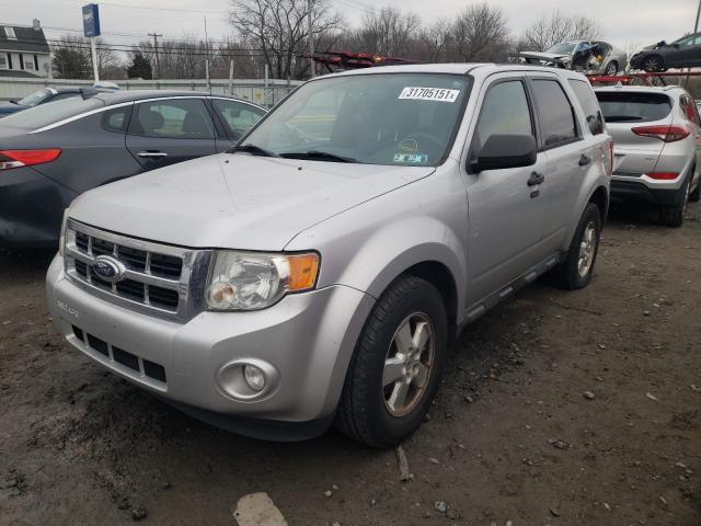 Photo 1 VIN: 1FMCU9DG2AKD09211 - FORD ESCAPE 