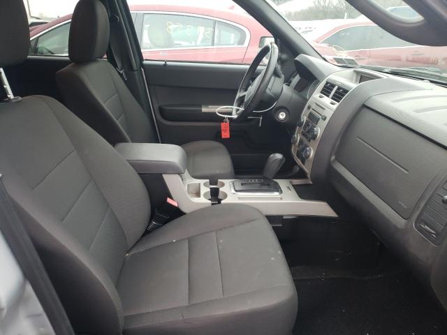 Photo 4 VIN: 1FMCU9DG2AKD09211 - FORD ESCAPE 