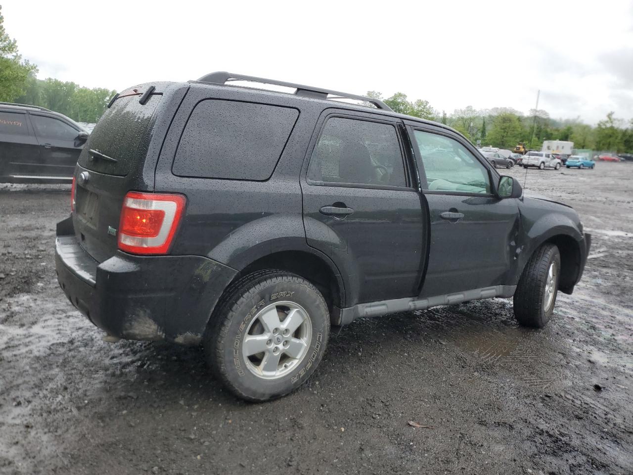 Photo 2 VIN: 1FMCU9DG2AKD30205 - FORD ESCAPE 