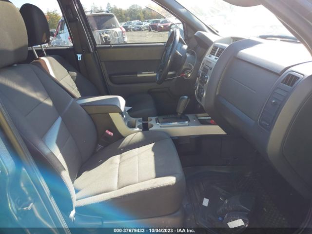 Photo 4 VIN: 1FMCU9DG2AKD41351 - FORD ESCAPE 