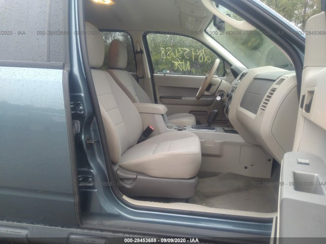 Photo 4 VIN: 1FMCU9DG2BKA45294 - FORD ESCAPE 