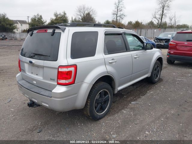 Photo 3 VIN: 1FMCU9DG2BKB09365 - FORD ESCAPE 