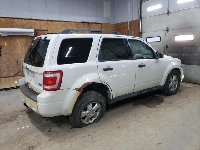 Photo 2 VIN: 1FMCU9DG3AKA40717 - FORD ESCAPE XLT 