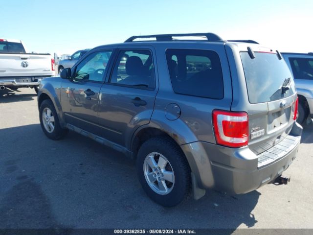 Photo 2 VIN: 1FMCU9DG3AKB16792 - FORD ESCAPE 